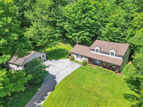 82 Button Road, Saint Albans, VT 05478