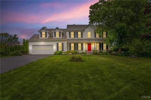 7377 Broadfield Road, Pompey, NY 13104