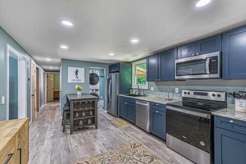 270 Edgemont Road, Sunapee, NH 03782