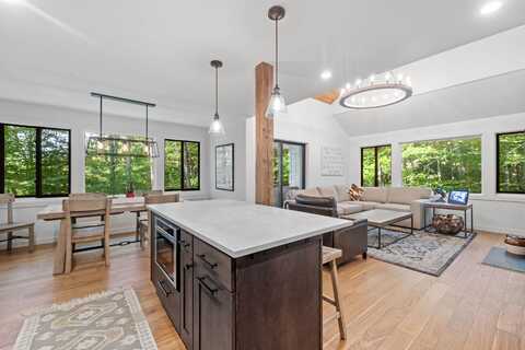 119 Clearbrook Road, Lincoln, NH 03251