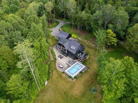 89 Caspar Drive, Warren, VT 05674