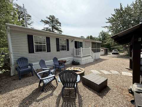 4 Tomahawk Lane, Freedom, NH 03836