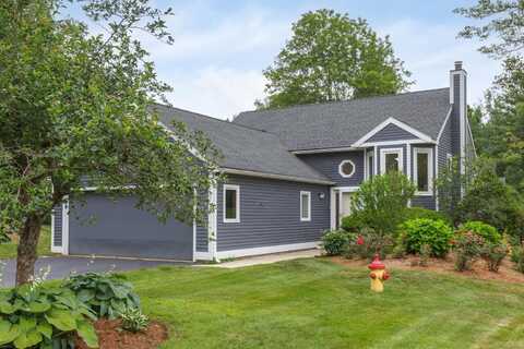 135 Chase Way, Manchester, NH 03104