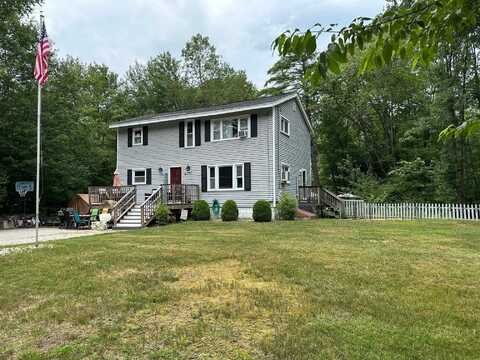 4 Rowes Corner Lane, Hooksett, NH 03106