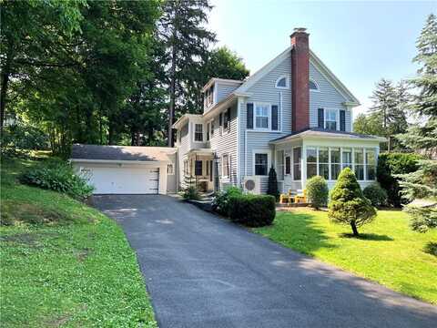 1 Dewey Avenue, Manchester, NY 14432