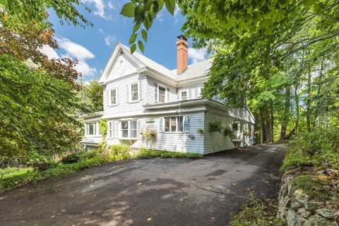 22 Courtyard Circle, Alton, NH 03810