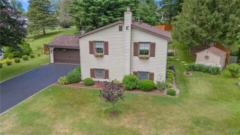 32 Candlewood Drive, New York, NY 13126
