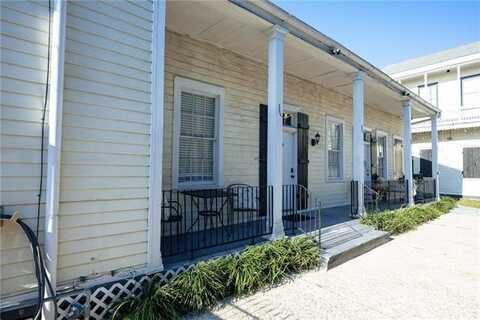 1527 DUMAINE Street, New Orleans, LA 70116
