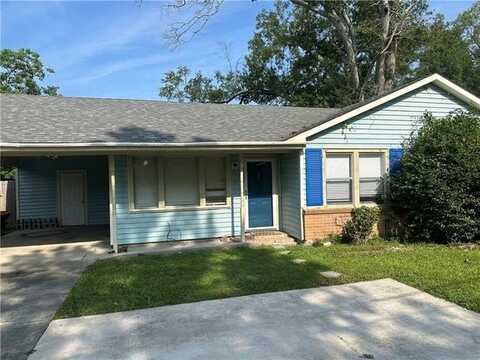 135 BERNICE Lane, Ponchatoula, LA 70454
