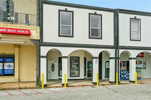 8817 W JUDGE PEREZ Drive, Chalmette, LA 70043