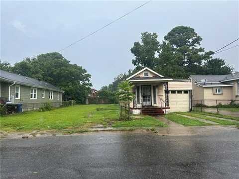2739 & 2735 JONQUIL Street, New Orleans, LA 70122