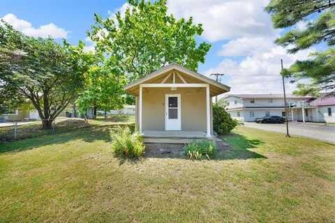 307 N Hartman Avenue, Cushing, OK 74023