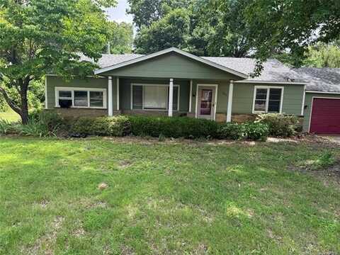 321 S Fairland Avenue, Coweta, OK 74429