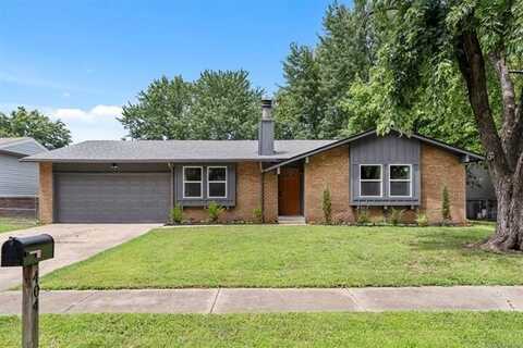 404 W Birmingham Street, Broken Arrow, OK 74011
