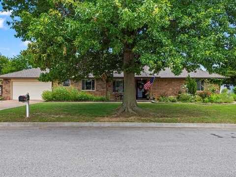 105 Quail Creek Lane, Skiatook, OK 74070