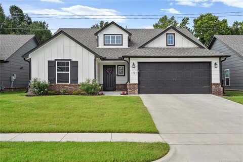 1929 E Winston Street, Broken Arrow, OK 74011