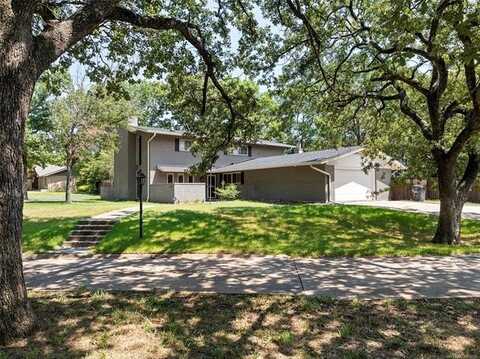 2222 Cloverleaf Place, Ardmore, OK 73401
