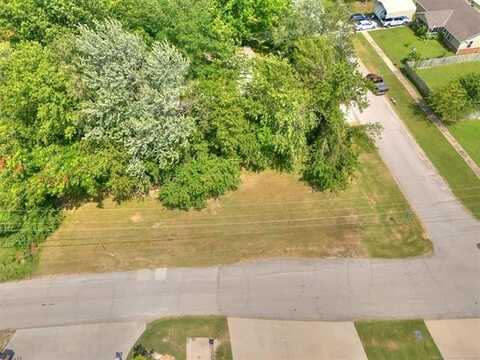 101 E 1st Street, Skiatook, OK 74070