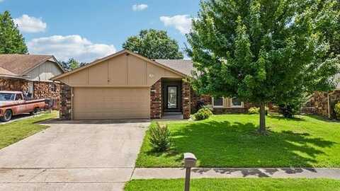 106 E 21st Street, Owasso, OK 74055