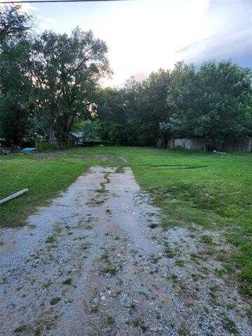 708 N 13th Street, Collinsville, OK 74021