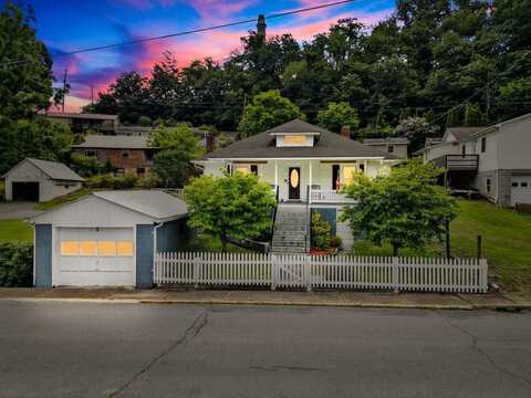114 E River Mountain Road, Glen Lyn, VA 24093