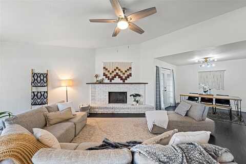462 Willow Springs Drive, Coppell, TX 75019