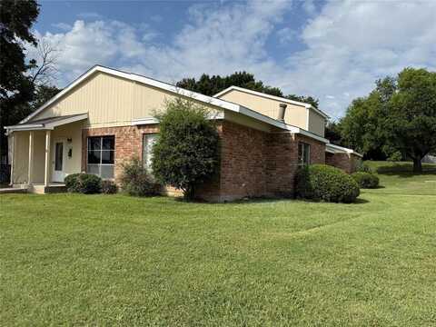 8827 N Normandale Street, Fort Worth, TX 76116