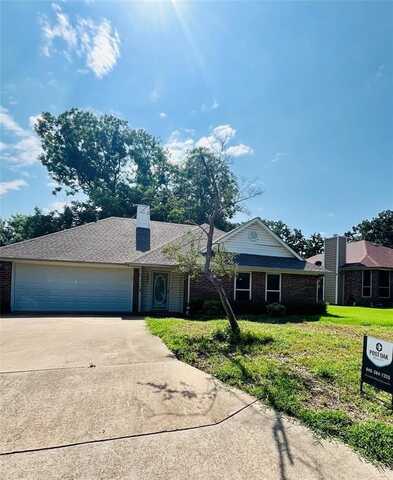 1220 Oak Tree Street, Denton, TX 76209