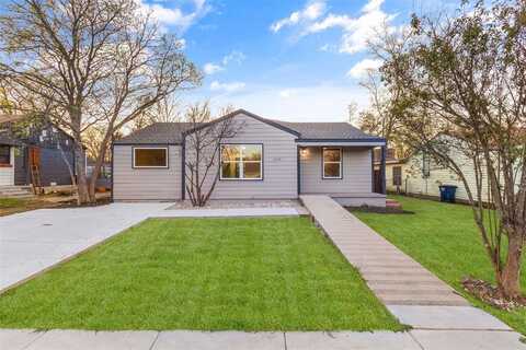 4901 Roanoke Street, Fort Worth, TX 76116