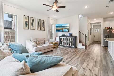 4506 English Maple Drive, Arlington, TX 76005