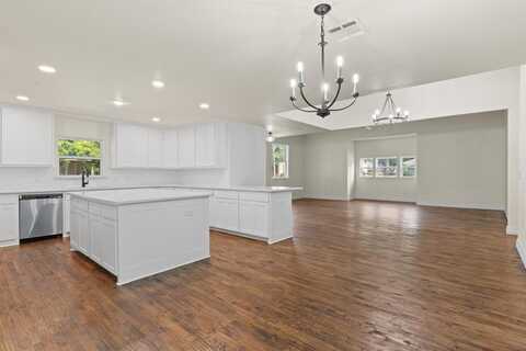 314 N Anglin Street, Cleburne, TX 76031