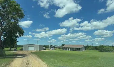 12638 W Hwy 82, Savoy, TX 75479