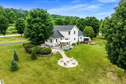 7538 CRAM ROAD, WILLIAMSBURG, MI 49690