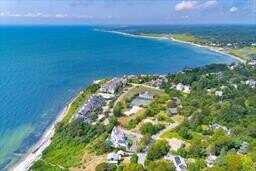27 Upland Avenue, Falmouth, MA 02540