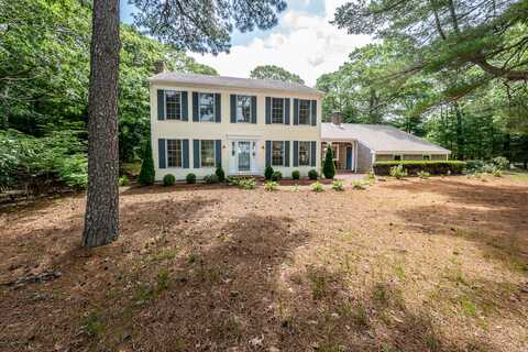 15 Heritage Drive, Orleans, MA 02653