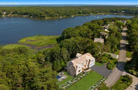 61 Shoestring Bay Road, Mashpee, MA 02649