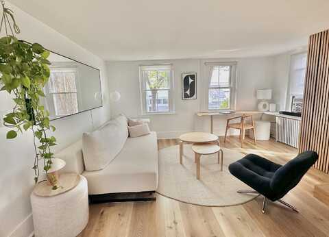 476 Commercial Street, Provincetown, MA 02657
