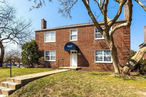 1147 S Cassingham Road, Columbus, OH 43209