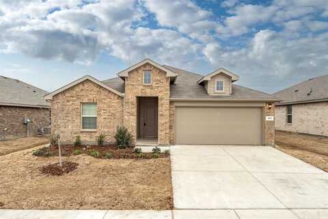 325 Beekeeper Drive, Fort Worth, TX 76131