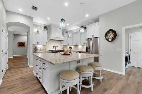 10013 Countryside Drive, Denton, TX 76207