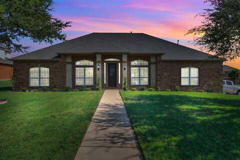 1297 Forest Green Drive, Kennedale, TX 76060