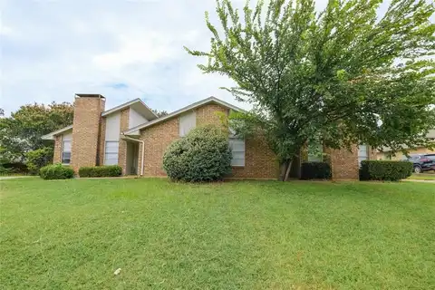 507 N Walnut Creek Drive, Mansfield, TX 76063