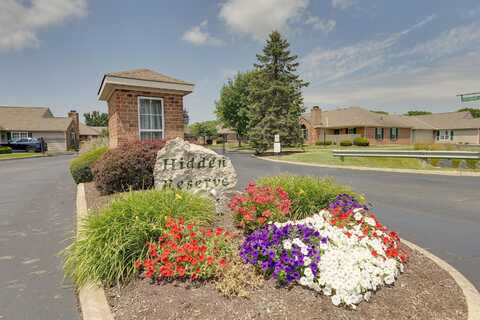 317 Chardonnay Lane, Lewis Center, OH 43035
