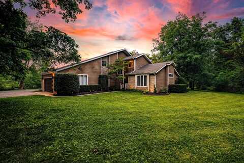 2475 State Route 56 NW, London, OH 43140