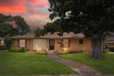 733 Branch Drive, Garland, TX 75041