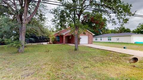 1601 Franklin Avenue, Bonham, TX 75418