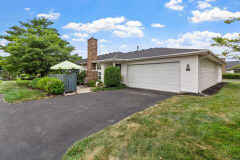 2477 Crystal Springs Drive, Hilliard, OH 43026