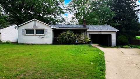3916 Loma Vista Drive, Youngstown, OH 44511