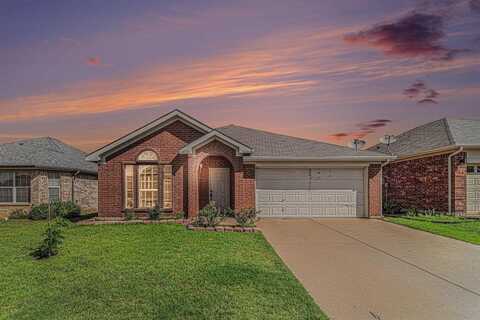 4720 Topaz Lane, Granbury, TX 76049