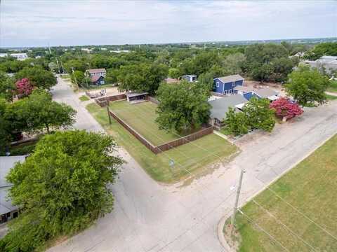 201 E 7th Street, Weatherford, TX 76086